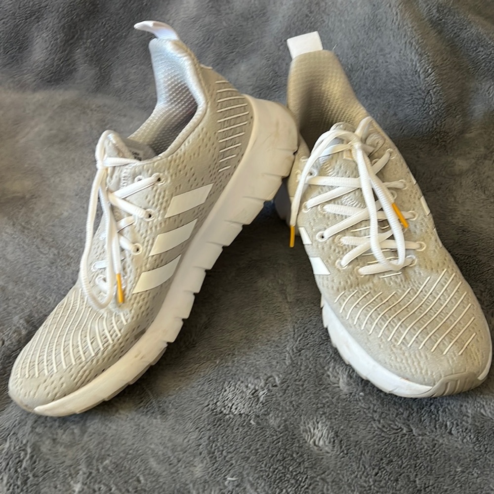 Adidas tennis shoes
